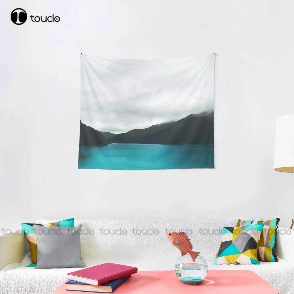 The Waters And The Wild Tapest - Home Decor Website recension och pris